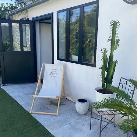 Adorable Chambre Vue Sur Piscine * Beziers
